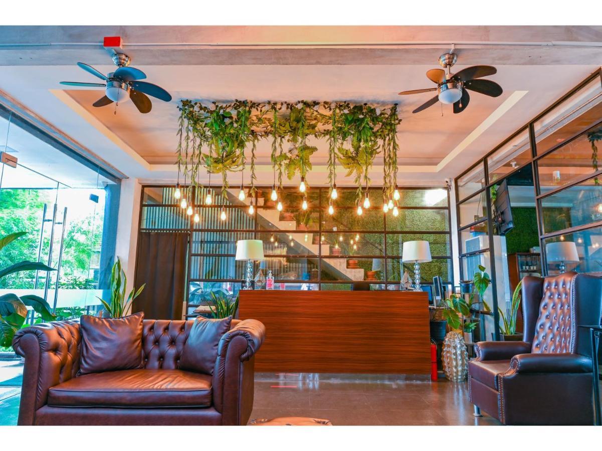Capital O 890 Nami Hotel Tagaytay Tagaytay City Εξωτερικό φωτογραφία